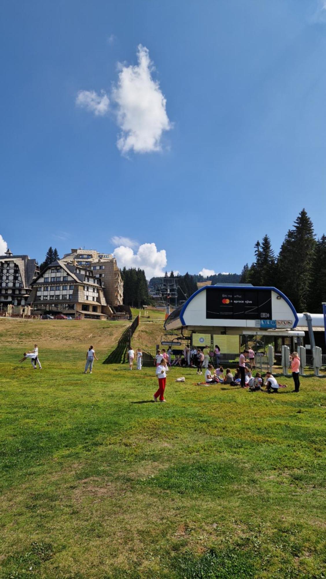 Marrilux Apartments Residence Hill Копаоник Екстериор снимка